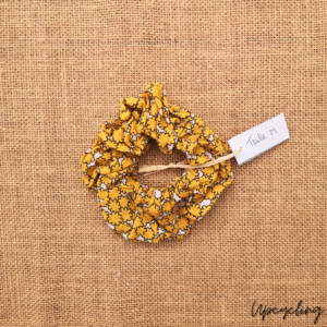 Chouchou jaune et noir