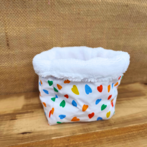 Joli panier avec des coeurs, panier Lydia